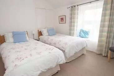 Incline Cottage