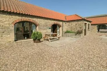 Cottage Thistle Close