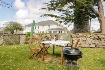 Hus på landet Tremanners