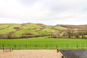 Mökkimajoitus The Old House