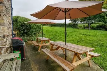 Buckinghams Leary Farm Cottage