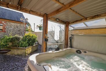 بيت ريفى Yr Hen Llaethdy