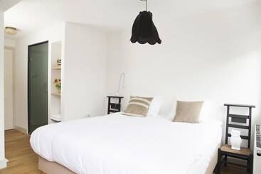 Hospedaria Hello I M Local