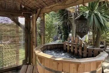 Aamiaismajoitus (B&B) Driftwood Beach House