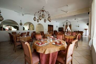 ホテル Double Heart Malindi Resort