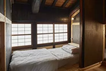 The Hostel & Tatami Bar Uchikobare