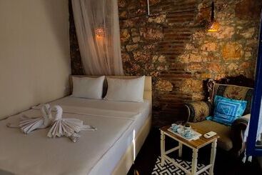 Ayvalik Moda Pansiyon