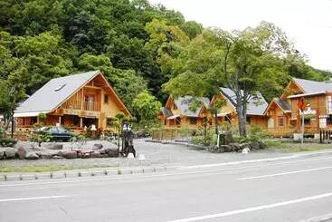 Cottage Primal Stage