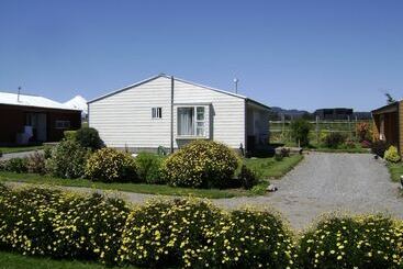هتل Cabañas Lago Azul