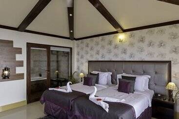 Polo Orchid Resort Cherrapunjee