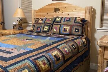 Bed and Breakfast Inn The Woods Suites