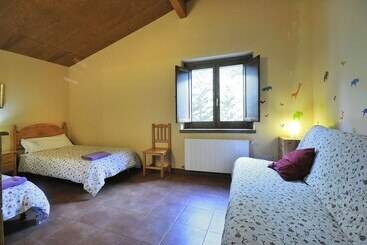 Casa Rural Can Simonet De Rocabruna