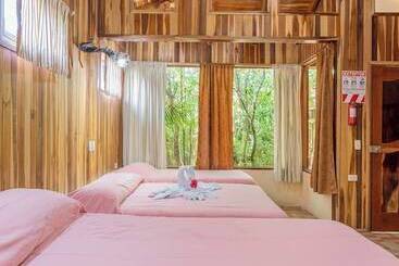 בית מלון כפרי Monteverde Villa Lodge