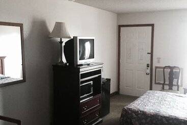 فندق على الطريق Country Inn Bolivar