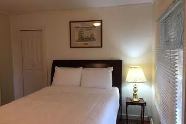 Majatalo Swartz Bay Farm