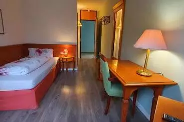 בית מלון כפרי Flörsheimer Hof