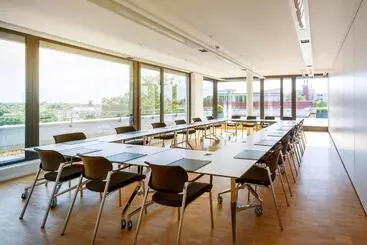 Pensão Midori The Green Guesthouse