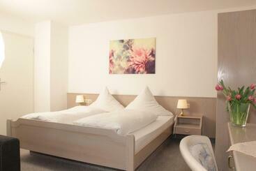 Pensão Schönblick Hotel Garni Ferienwohnungen