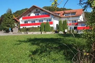 ペンション Gästehaus Hirlinger