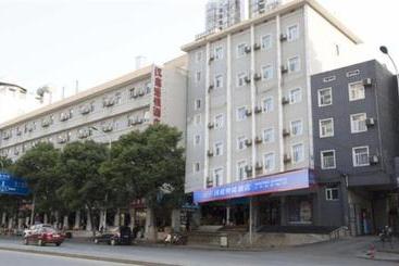 酒店 Hanting Express Changsha Railway Station Branch