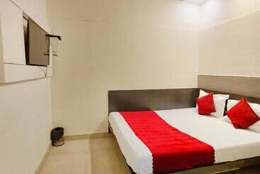 Hotel Hare Krishna Main Bazar