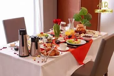 ホテル Royal Elisa