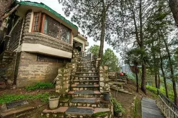 Appartamenti turistici Stargazer S Chalet, 3bhk W Picturesque View By Roamhome