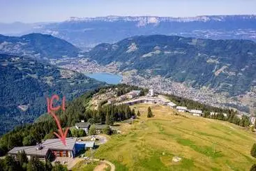 Appartamenti turistici Family Apartment On The Skiing Slope