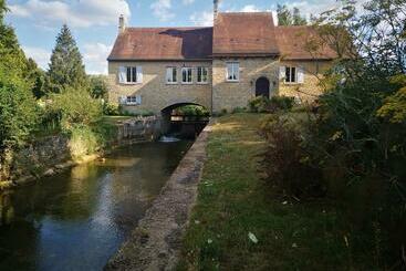 مبيت وإفطار Le Moulin De Villiers