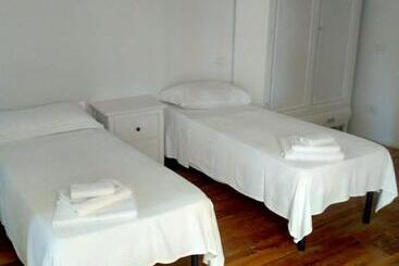 민박 & Resort Lunatenuta