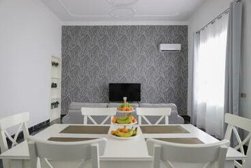 דירות לתיירים Casa Costanzo