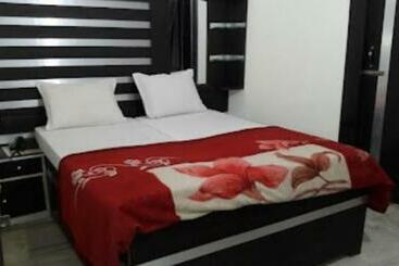 هتل Gopal By Wb Inn