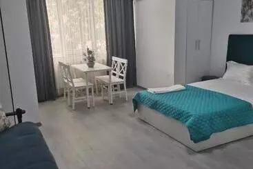 پانسیون Zenlux