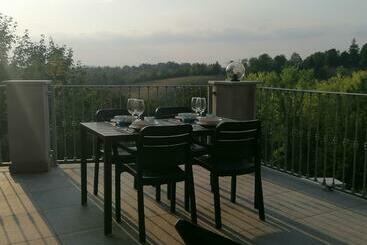 ツーリストアパートメント Casa Graziella  La Terrazza