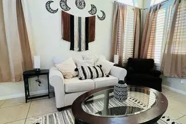 ペンション Spacious Studio With King Bed Perfect For Long Stays!