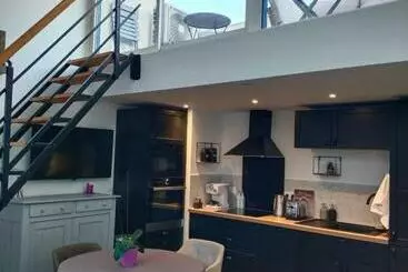 Turistihuoneistot T2 De Standing Près Du Port, Avec Terrasse Et Clim