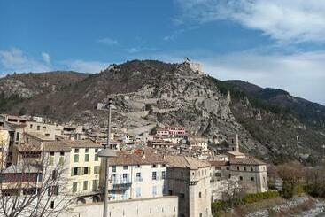 فندق Hôtel Le Vauban