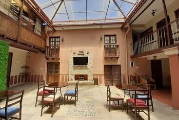 پانسیون Hostal Republica