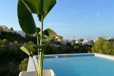 דירות לתיירים Dmg Villa