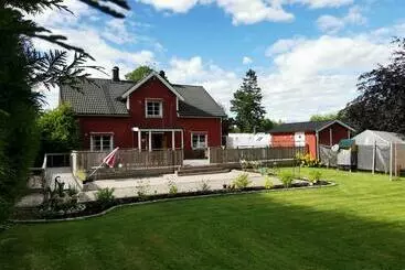 ベッドアンドブレックファースト Yaberg Affären