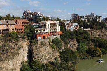 فندق Margot Old Tbilisi