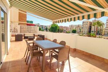 דירות לתיירים La Terraza De María   Alojamientos La Torre