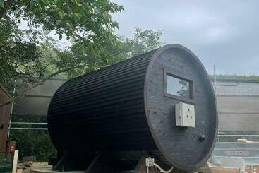 Pension 淡路島でサイコーのととのうを体験出来るサウナ宿たんざ二種類のフィンランドサウナを体験できます