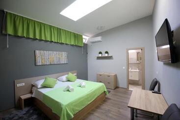 تختخواب و صبحانه Apartments And Rooms With Wifi Zadar   14528