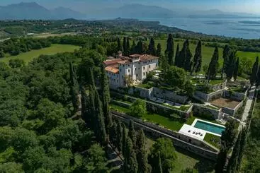 Huoneistohotelli Eremus Relais