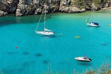 هتل آپارتمان Siesta Mar Originals