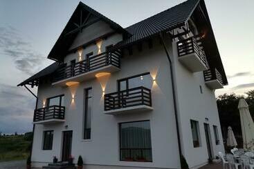 تختخواب و صبحانه Vila President Sovata