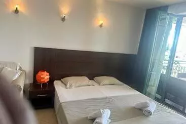 アパートホテル Home Sweet Home Black Sea View