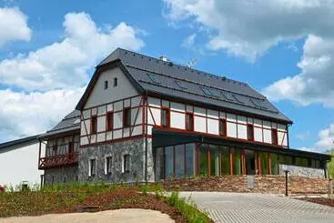 Majatalo Penzion Königův Mlýn