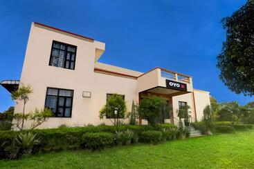 Hotel Spot On Prithvi Garden